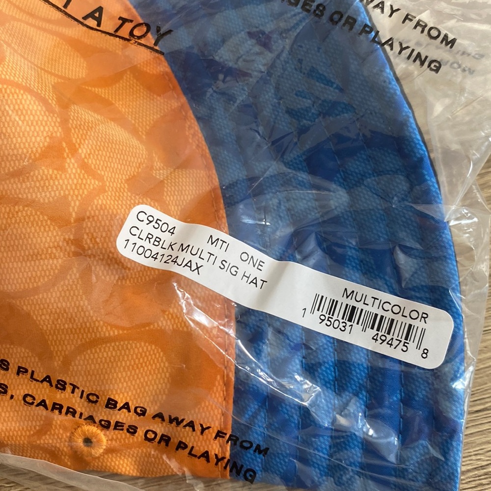Coach Reversible Colorblock Signature Bucket Hat
 NTW - Picture 8 of 8
